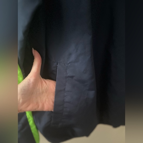 NWT NFL Team Apparel 1/4 Zip Seattle Seahawks Windbreaker Medium - Picture 11 of 12